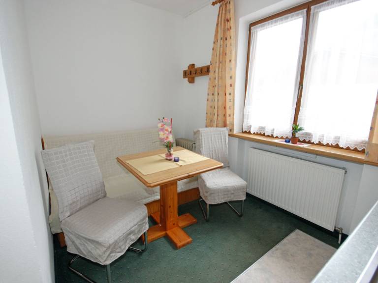 Holiday apartment with terrace, heated pool & sauna — photo 3