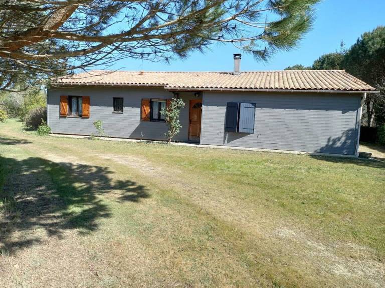 Chalet Sainte-Eulalie-en-Born