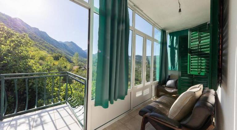 Big vacation home | Dogs allowed — photo 2