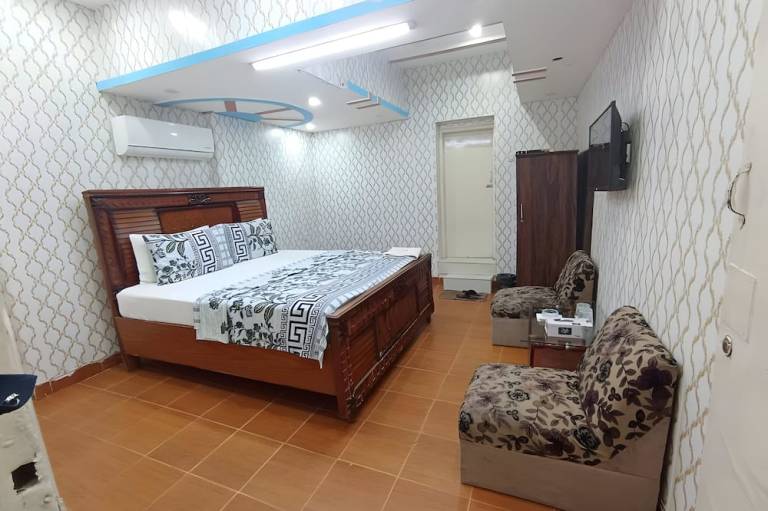 Hotel New Royal Residency