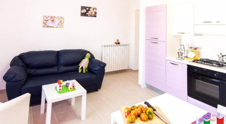 Holiday apartment with patio & garden — photo 2