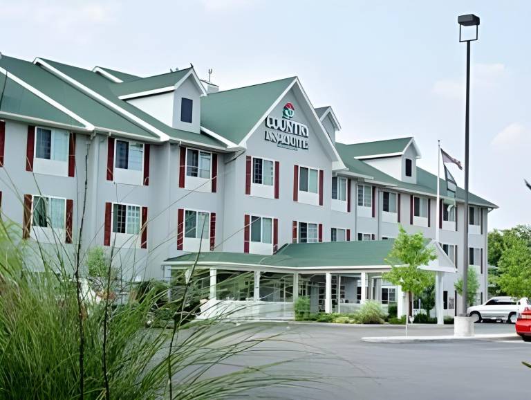Country Inn & Suites By Radisson Charleston South WV