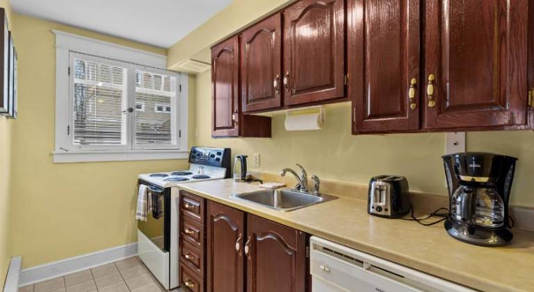Serviced apartment with 2 rooms for 4 persons — photo 4