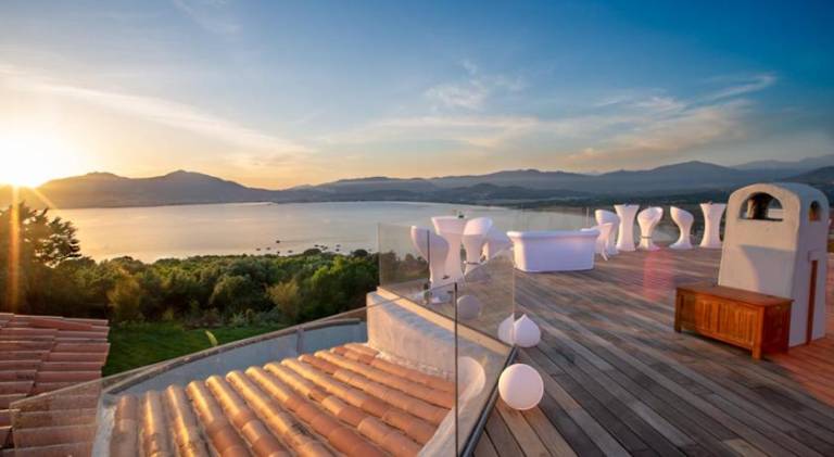Pleasant villa with jacuzzi & pool | Pets allowed — photo 4
