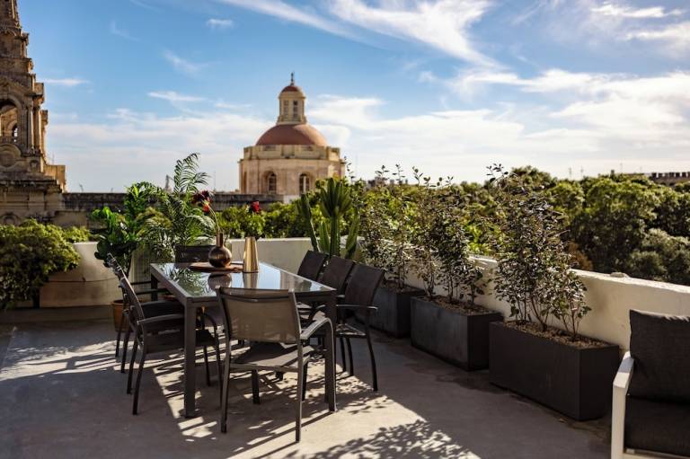 Aparthotel Floriana