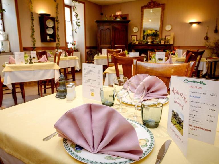 Logis Hotels - Hostellerie des Lauriers - Hotel et Restaurant — photo 4