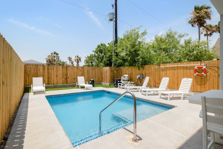Child-friendly charming house with pool | Pet-friendly — photo 2
