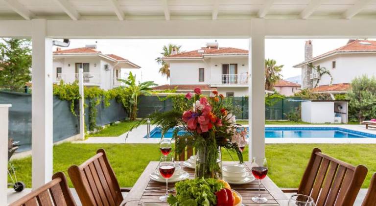 Beautiful holiday apartment with garden, patio & pool | Pets are welcome — photo 5