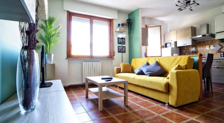 Casa Zoe Apartment Free parking, self check in & free wi fi in Parma