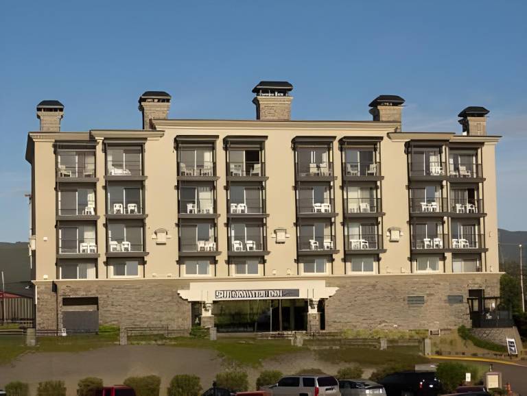 Shearwater Inn in Lincoln