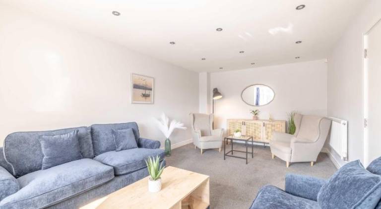 Nice vacation home | Pets allowed in Slough