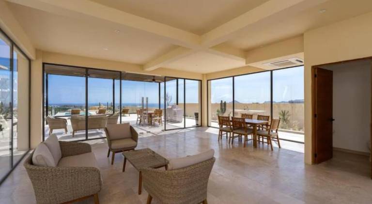 Spacious apartment with hot tub & pool | Pets are welcome — photo 5