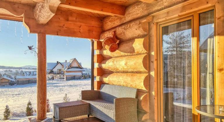 Vacation home with patio, hot tub & garden — photo 3