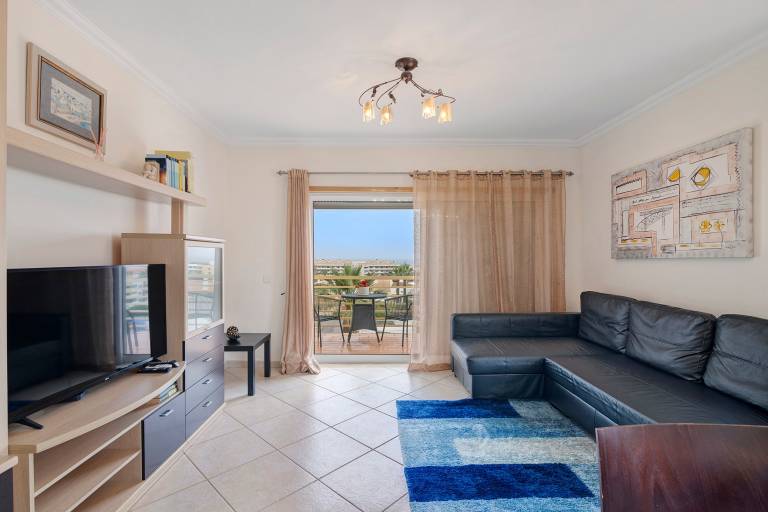 Apartment 'Algarve House' with Sea View, Wi-Fi and Air Conditioning — photo 2
