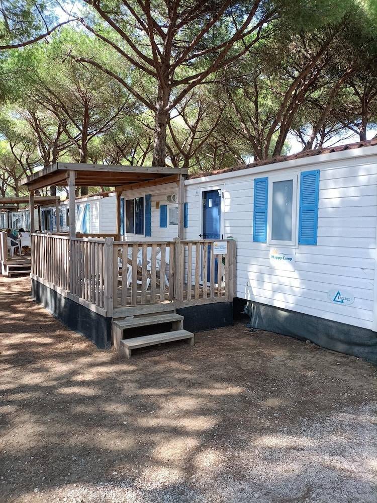 Vakantiepark Paralia Alissou