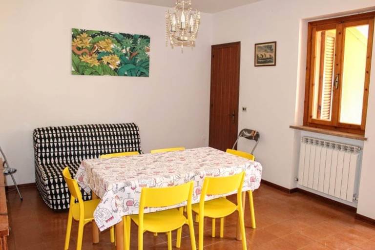 Holiday apartment with terrace — photo 2