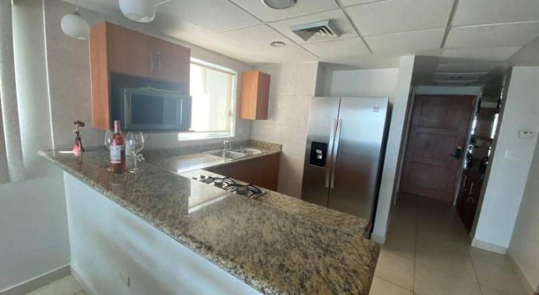 Apartment with pool — photo 5