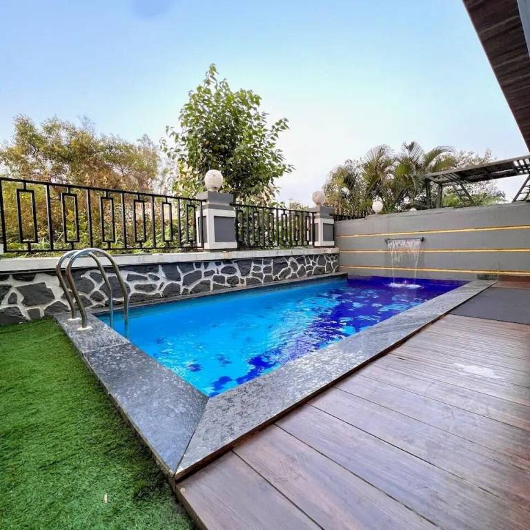 Beautiful villa with grill, pool & hot tub | Perfect for remote work | Pet-friendly — photo 3