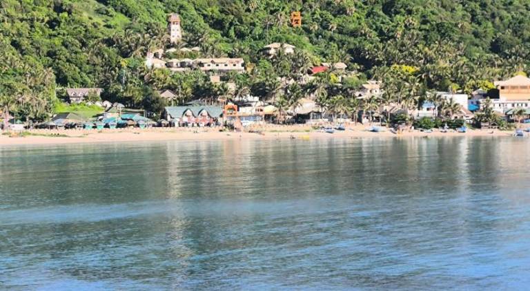 Jay Henry Transient Beach house, A Pagudpud, BLUE LAGOON BEACH — photo 5