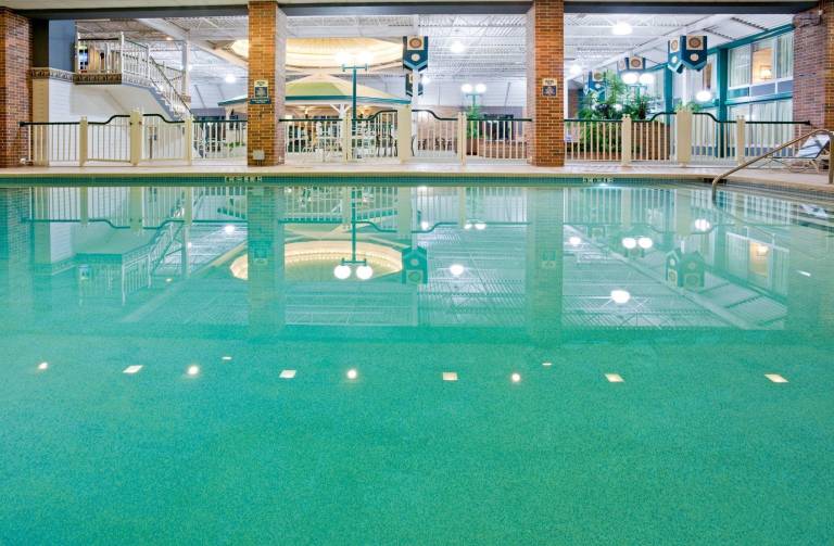 Radisson Hotel and Conference Center Fond du Lac — photo 2