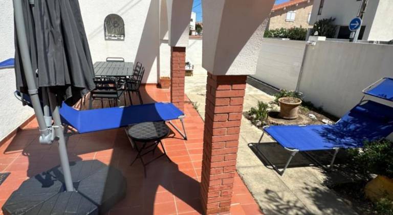 Villa with 2 rooms for 6 persons — photo 2