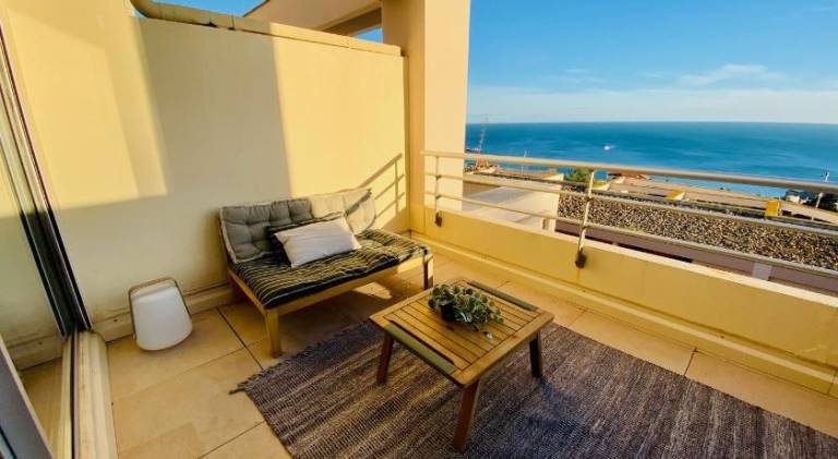 Azur 2 vue sublime clim, parking, terrasse, Wifi — photo 3