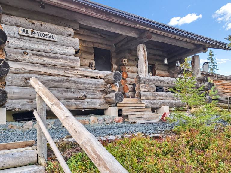 House with sauna & patio — photo 2