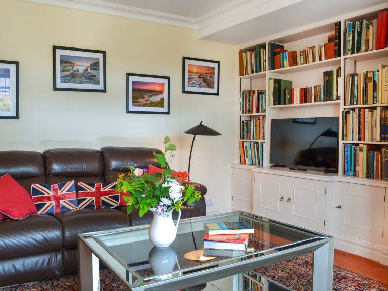 Family-friendly cottage with barbecue & garden | River view | Close to the beach | Pets are welcome — photo 5