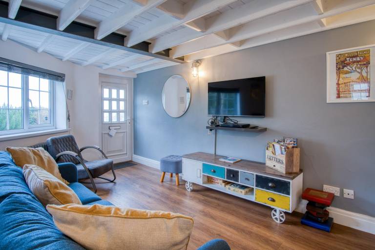 Child-friendly wonderful cottage with fast internet | Water view | Pets are welcome — photo 2