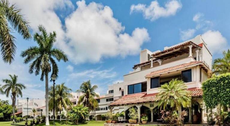 350 m&sup2; Villa