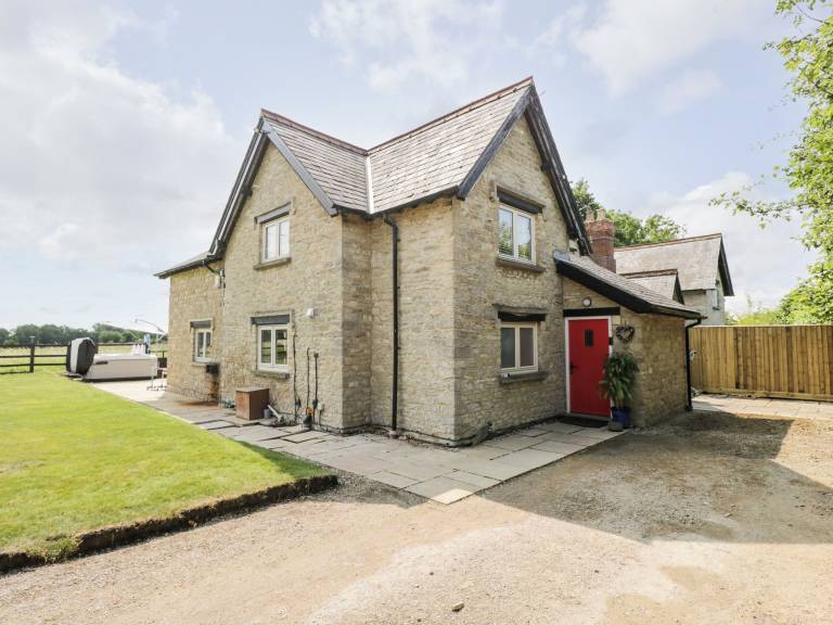 House Bicester
