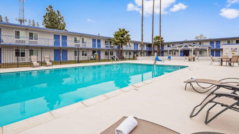 SureStay Plus by Best Western Sacramento Cal Expo — photo 4