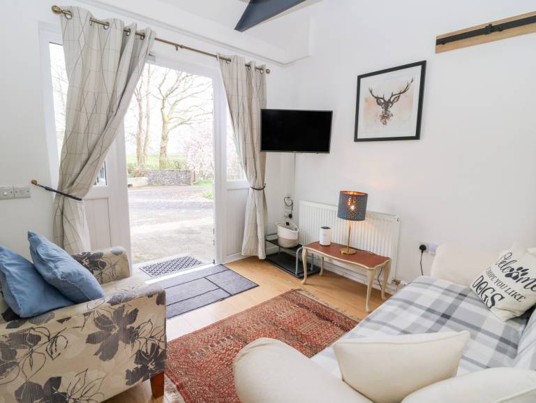 Family-oriented lovely cottage with garden | Pets are welcome — photo 4