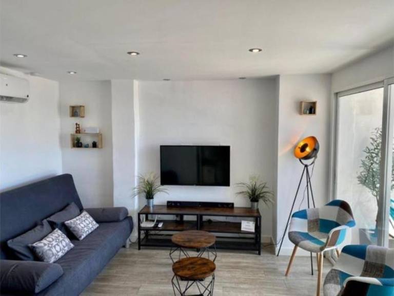 Rental apartment | Next to the beach | Pets allowed in Torremolinos