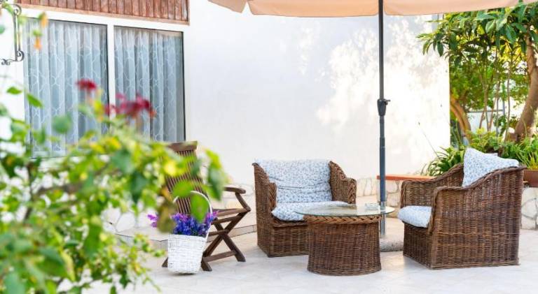 Villa with 4 rooms for 13 persons in Minturno