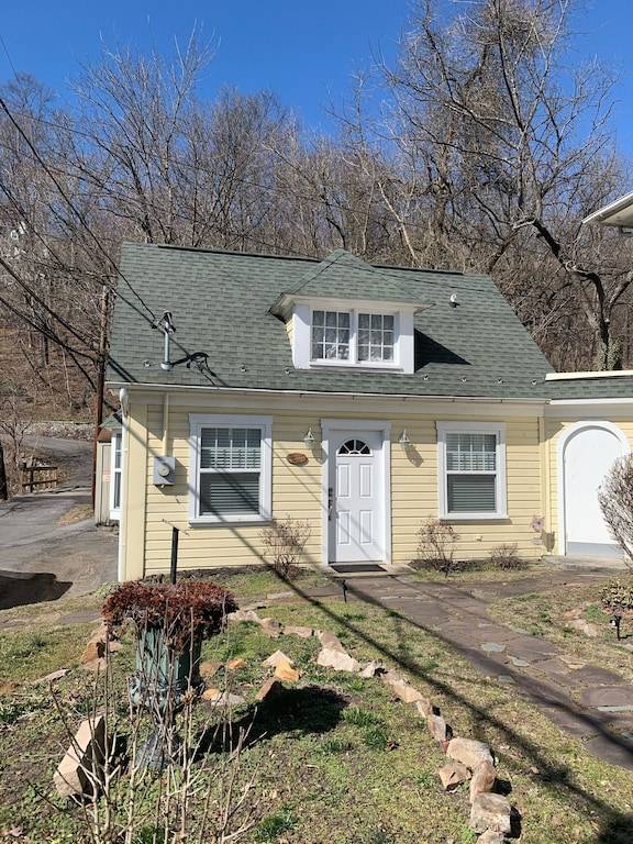 Cabin Berkeley Springs