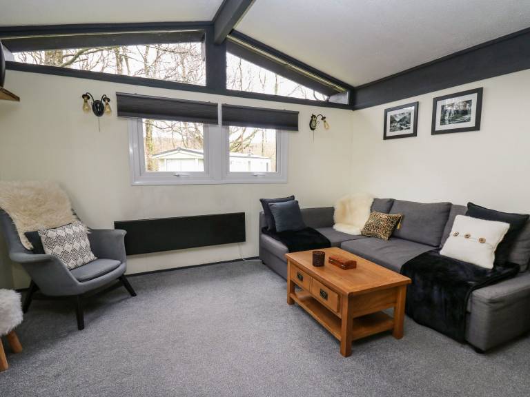 Family-oriented cottage with garden, BBQ & pool | Dogs allowed — photo 5