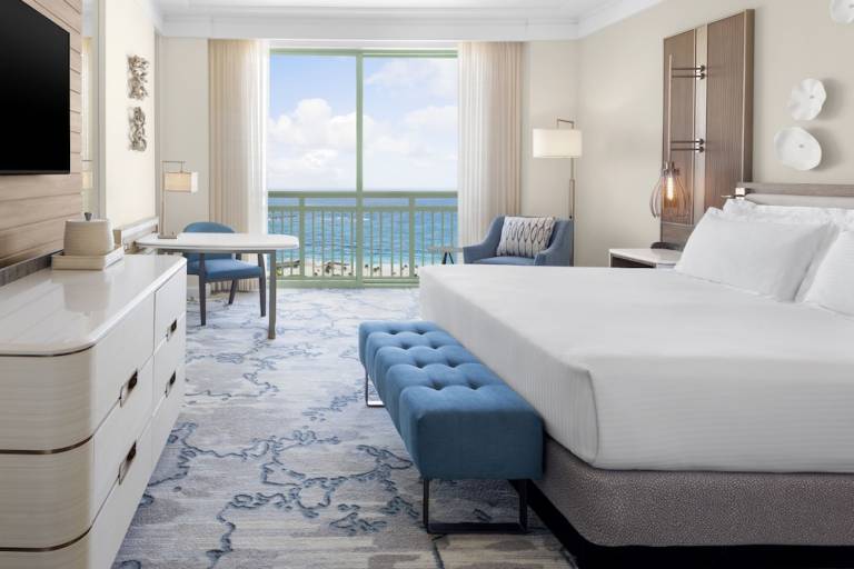 Resort  Paradise Island