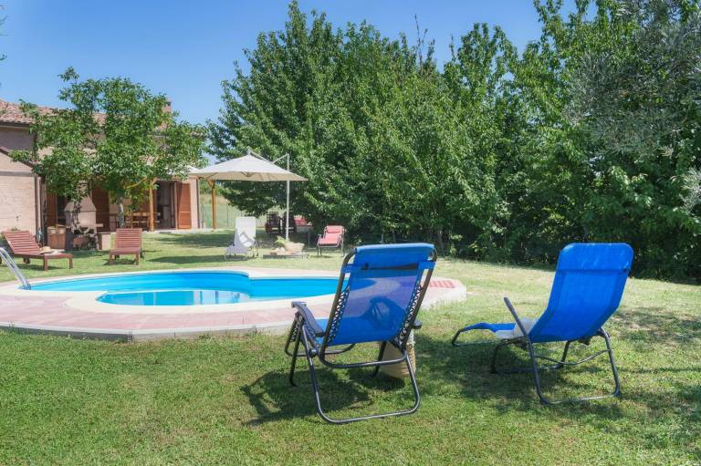 Child-friendly vacation home with yard, private pool & barbeque | Pets allowed — photo 2