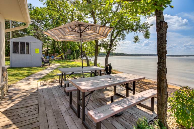 Lake Hubert Cabin w/ Private Deck + Boat Dock — photo 4