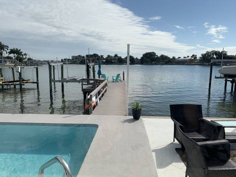 House  Saint Pete Beach
