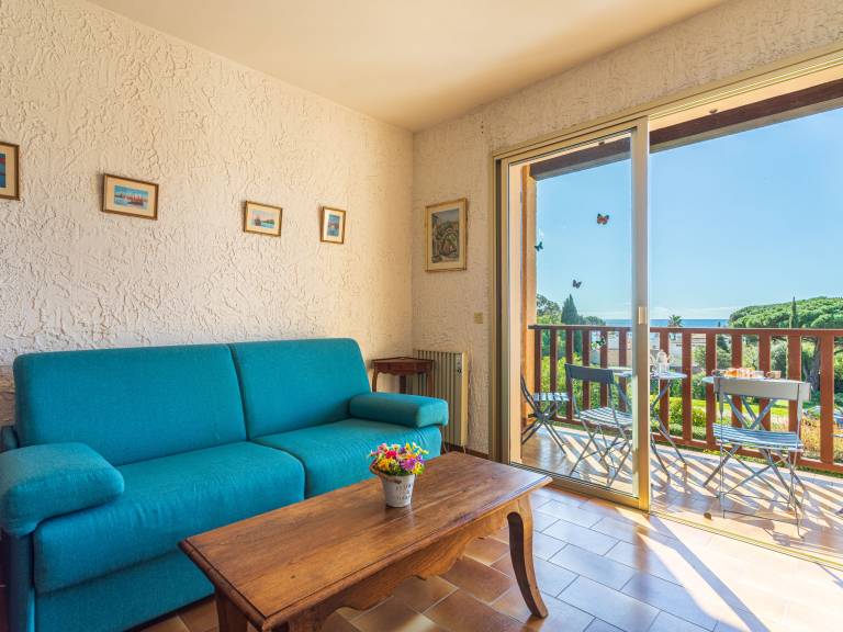 Holiday apartment with terrace | Sea view — photo 3