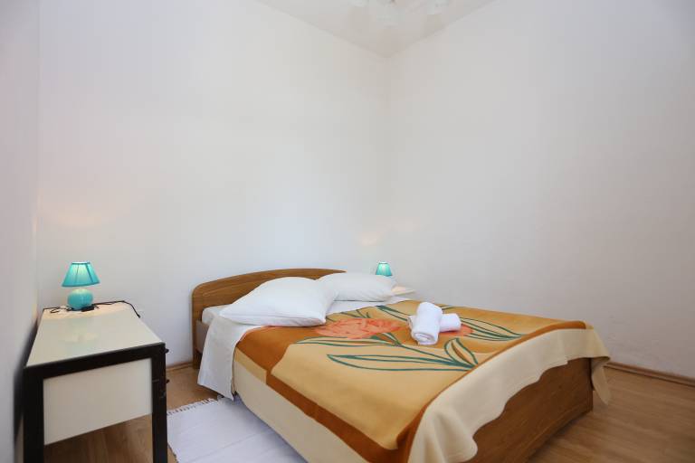Two bedroom apartment with terrace and sea view Lokva Rogoznica, Omiš (A-17645-a) — photo 4