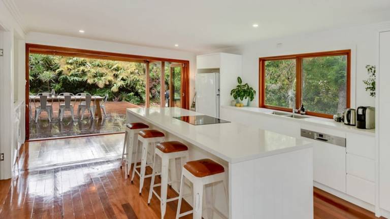 House Moffat Beach