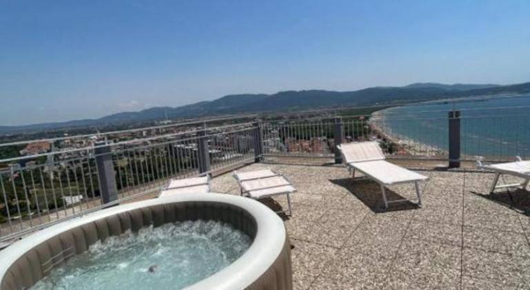 Suite Torre Azzurra B&B - Rooftop Sea View — photo 3