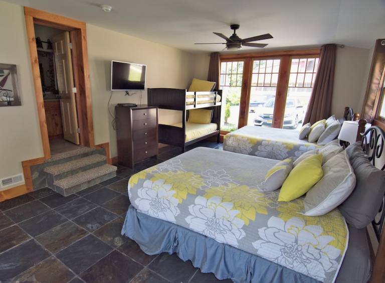 Cottage  Diamond Point