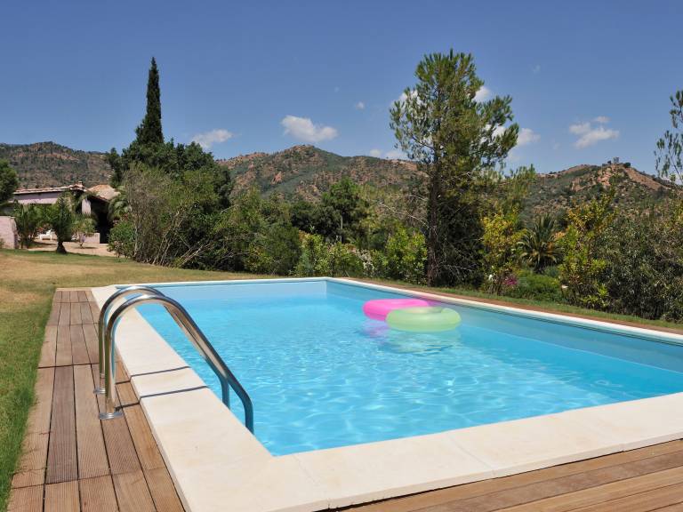 Fully equipped wonderful villa with BBQ, yard & pool | Beach view | Perfect for remote work | Pet-friendly — photo 5