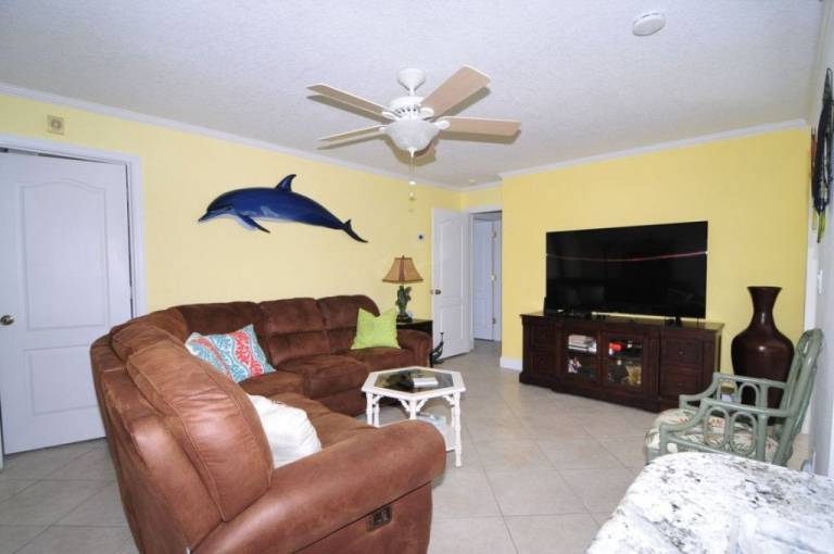 Banana River Beauty - Five Bedroom Waterfront Home with Heated Pool and Spa — photo 5