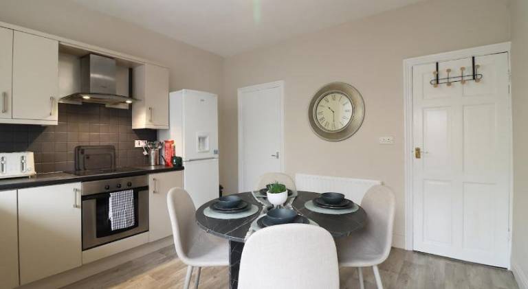 Apartment with 2 rooms for 4 persons — photo 4