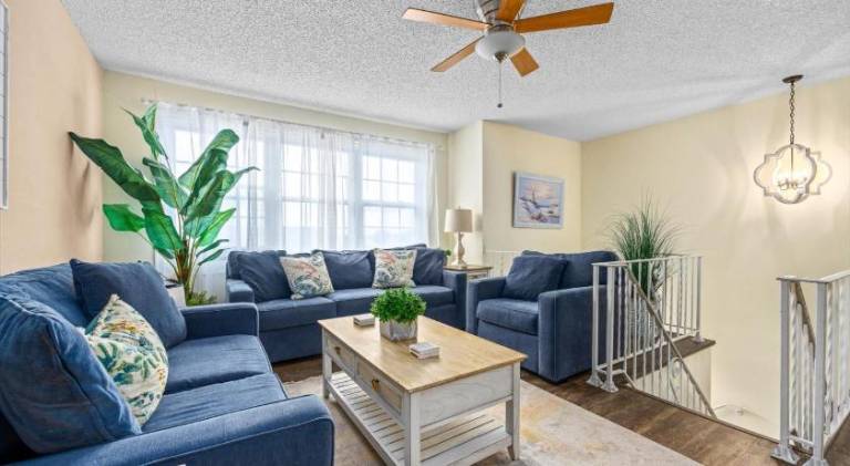 5BR Beach House in WW Crest - Sleep 12 — photo 3